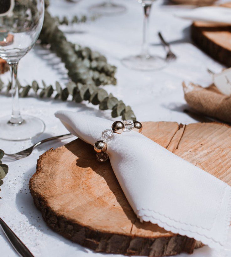 Servilleteros elegantes para mesas de bodas y eventos en Casa Aragón.